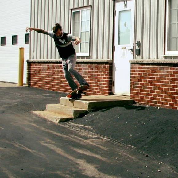 Meet your Posher, Chris - Picture 1 of 1